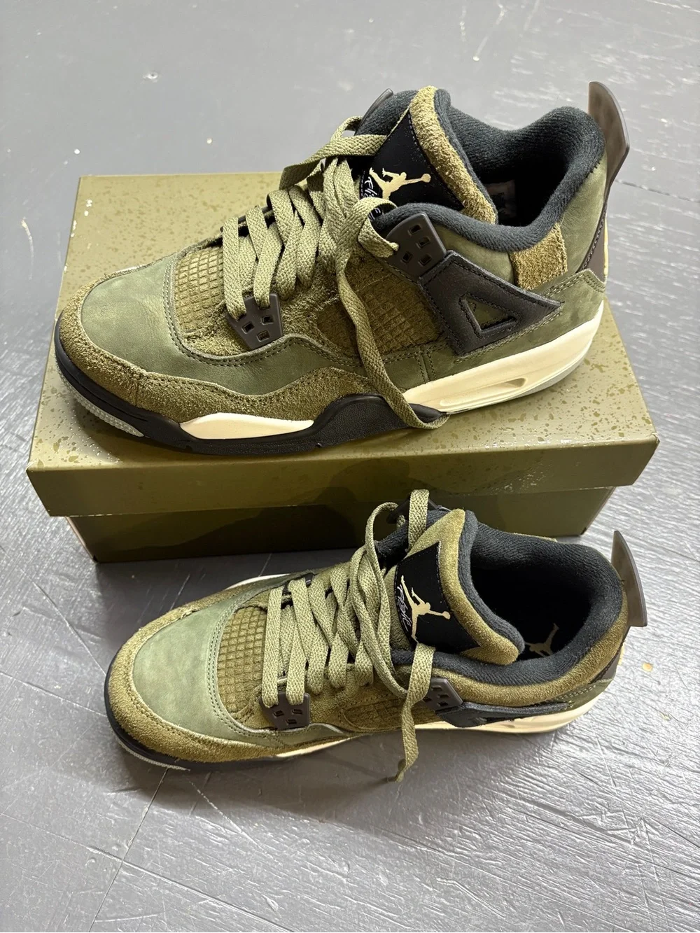 Air Jordan 4 Retro SE Craft 'Olive Kids Sneakers Olive Green Black Size 7Y New